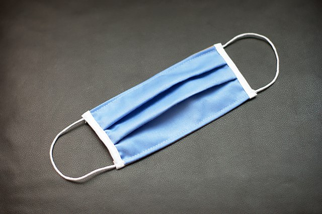 Communiqué du Parti Suisse du Travail – Parti Ouvrier et Populaire (PST-POP) – Les masques de protection doivent être distribués gratuitement à la population ! 